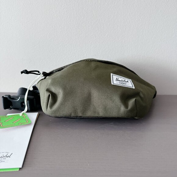 Herschel Classic Hip Pack - 1L New with tags! Ivy green bum bag crossbody - Picture 8 of 13